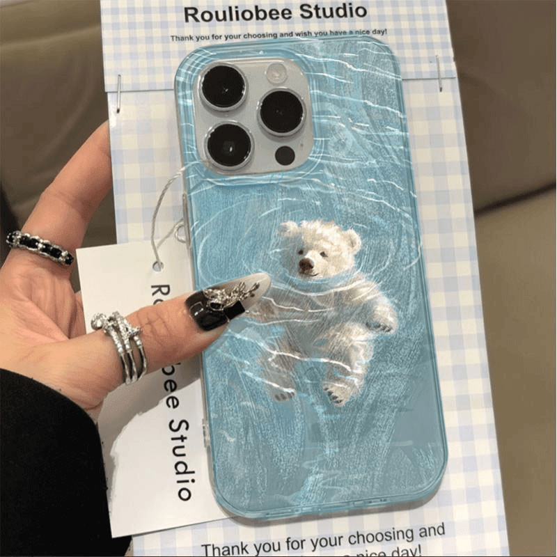 ใช้งานร่วมกับสําหรับ iPhone 15 14 13 12 11 Pro MAX X XR XS MAX 7 8 Plus INS ฤดูร้อนว่ายน้ําหมีเคสโทรศัพท์สาวอ่อนโยนนุ่ม