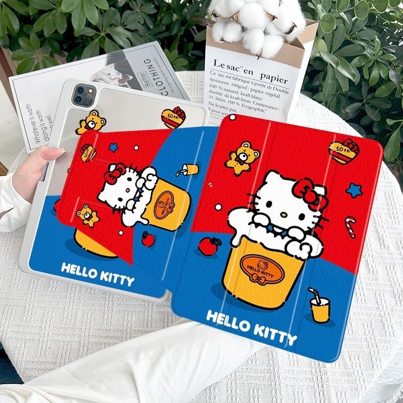 เคส Ipad 360 ° Rotationถ้วยหมีน้อยน่ารัก Hello Kitty เหมาะสําหรับอะคริลิค iPad Air6 Gen7/8/9 10.2 Gen5/6 9.7 Air4 Air5 10.9 Pro11 Gen10 Triple พับ iPad Cover