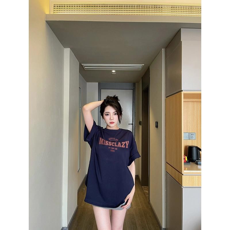 เสื้อยืดแขนสั้นผ้าฝ้ายสีน้ำเงินกรมท่าสำหรับผู้หญิงฤดูร้อนใหม่หลวมถนนเสื้อเรียบง่าย T