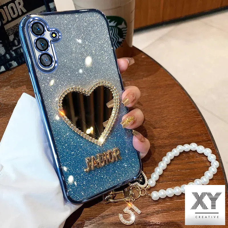 เคส Samsung A55 A15 A25 A35 A05S A04S A14 A24 A34 A54 5G หรูหราเครื่องสําอางแต่งหน้า Love กระจกเงา เปลือกอ่อน พร้อมสร้อยข้อมือ เชือกเส้นเล็ก เคสโทรศัพท์สําหรับเด็กผู้หญิง เคสโทรศัพท์ Samsung A55 A15 A25 A35 A05S A04S A14 A24 A34 A54 5G