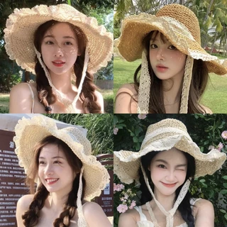 🥥Evelyn🥥หมวกฟาง ริบบิ้นลูกไม้ สไตล์ใหม่ประจำฤดูร้อน หมวกกันแดด น่ารัก สไตล์เกาหลี การจัดส่งที่รวดเร็ว