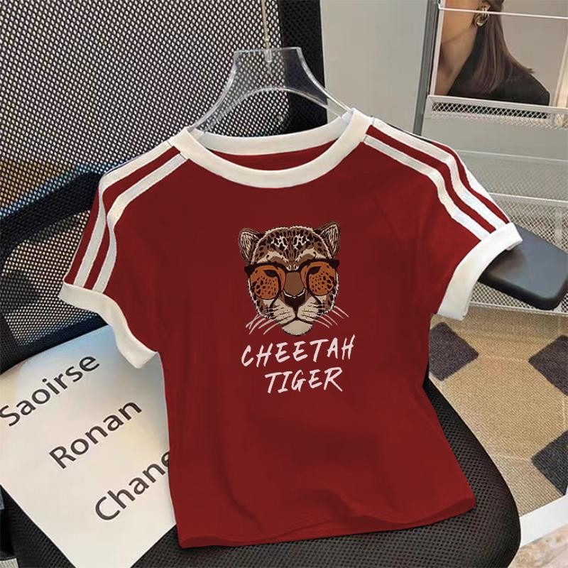 ฤดูร้อนใหม่เสื้อยืดฟอกคอกลมเสื้อเชิ้ตแขนสั้นลายทางขาวดำ พิมพ์ยอดนิยม ทรงสลิมฟิต แสดงผอม สาวอ้วนสวมใส่ แฟชั่นผู้หญิง - รูปที่ 2