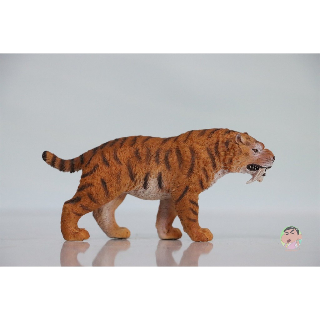 TNG Saber-toothed Tiger(Standing) Animal Model Figure