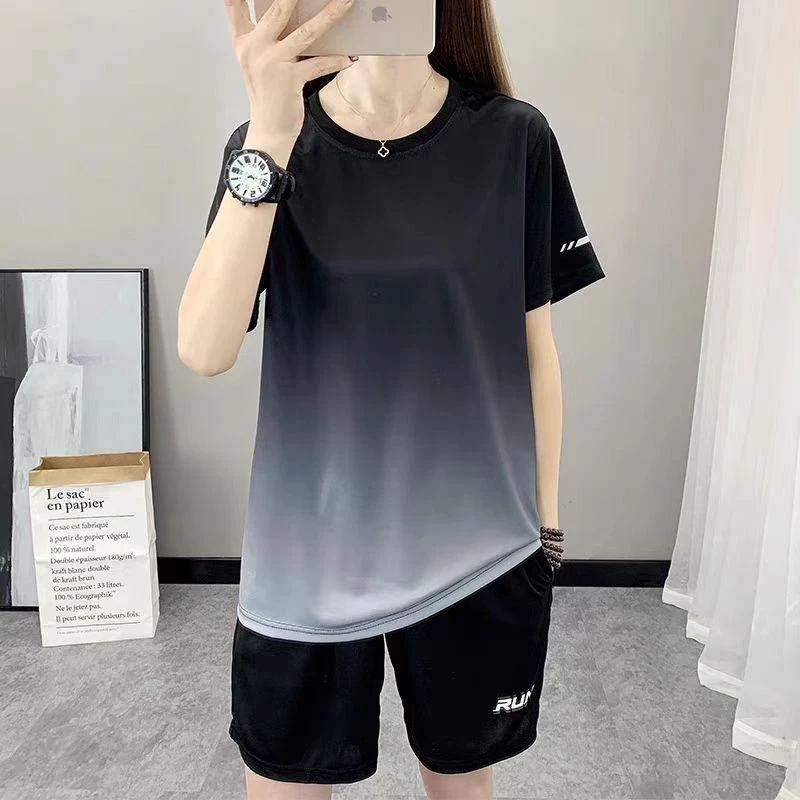 ชุดกีฬาผู้ชาย เสื้อยืดคอกลม+กางเกงขาสั้น ผ้าเบา ชุดวิ่ง thumbnail 5