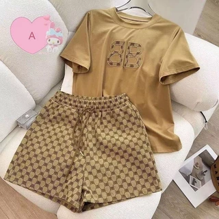 R.M✨ชุดเซ็ตผู้หญิง 2 ชิ้น เสื้อ+กางเกงขาสั้น ลายปักตัวอักษร สไตล์เกาหลี ทรงโอเวอร์ไซซ์ ใส่สบาย -T008