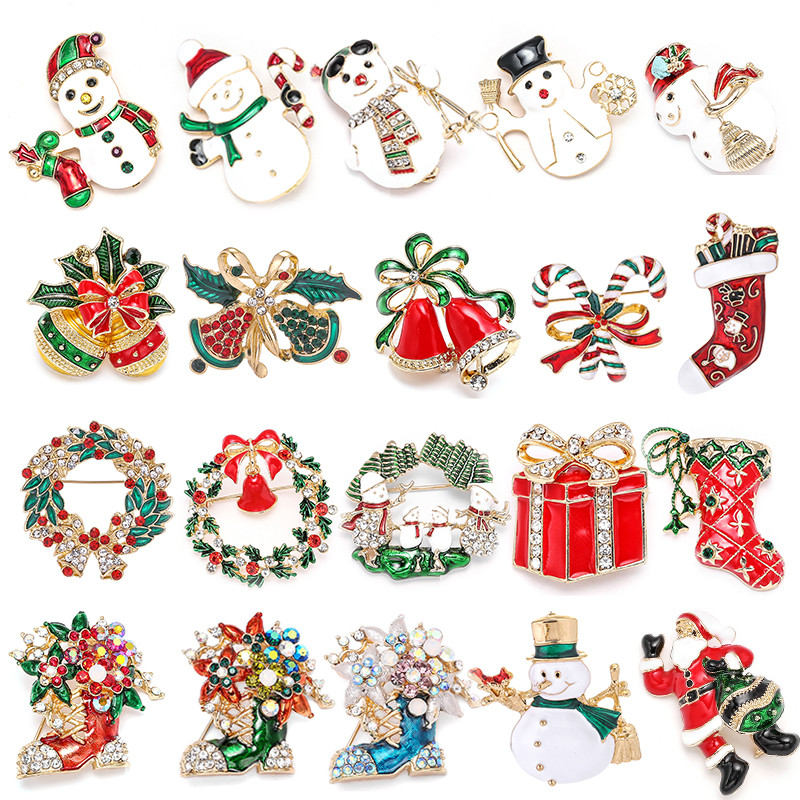 Snowman Elk ของขวัญถุงมือ Penguin Santa Pins เข็มกลัดเคลือบการ์ตูนหมวกสีแดง Merry Christmas เข็มกลัด Party ของขวัญคริสต์มาส