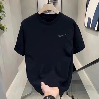2024 แนวโน้มการออกแบบใหม่พิมพ์เสื้อยืด ผ้าฝ้าย 100% 200 กรัมน้ำหนักปอนด์แขนสั้นผู้ชายผู้หญิงคู่เสื้อระบายอากาศสบายสบาย ๆ