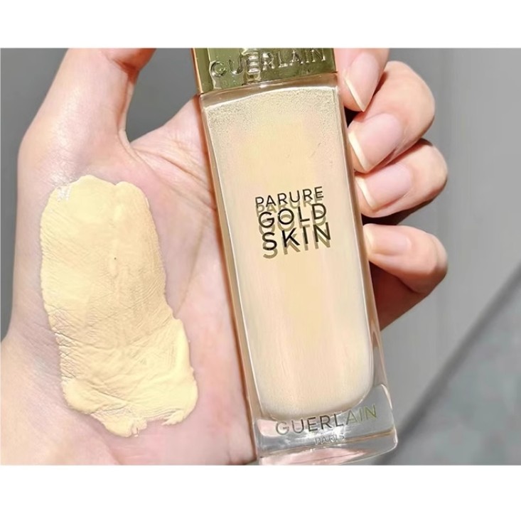 Gu*erlai New Golden Diamond รองพื้นชนิดน้ํา Moisturizing and Refreshing Sample 12ml