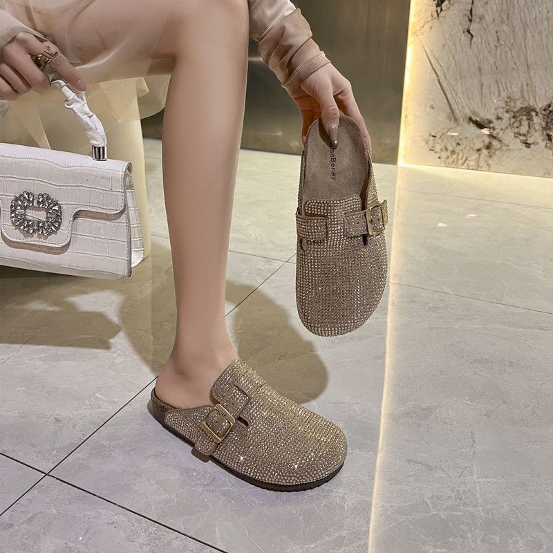 ใหม่สําหรับปี 2026หนาSoledเพิ่มความสูงสบายสบายๆSlip-On Birkenstockรองเท้าเพชรเต็มBaotouครึ่งรองเท้าแตะผู้หญิงสวมใส่ด้านนอก2024ฤดูใบไม้ผลิฤดูใบไม้ร่วง20250702