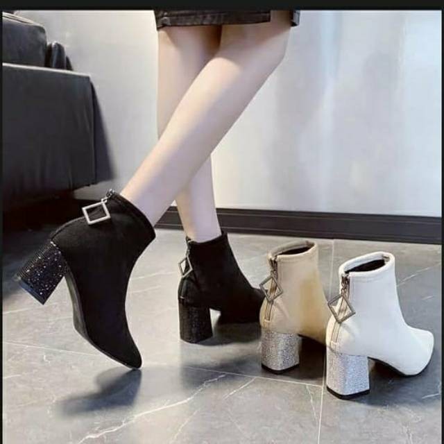 บูทส้น sl10*********