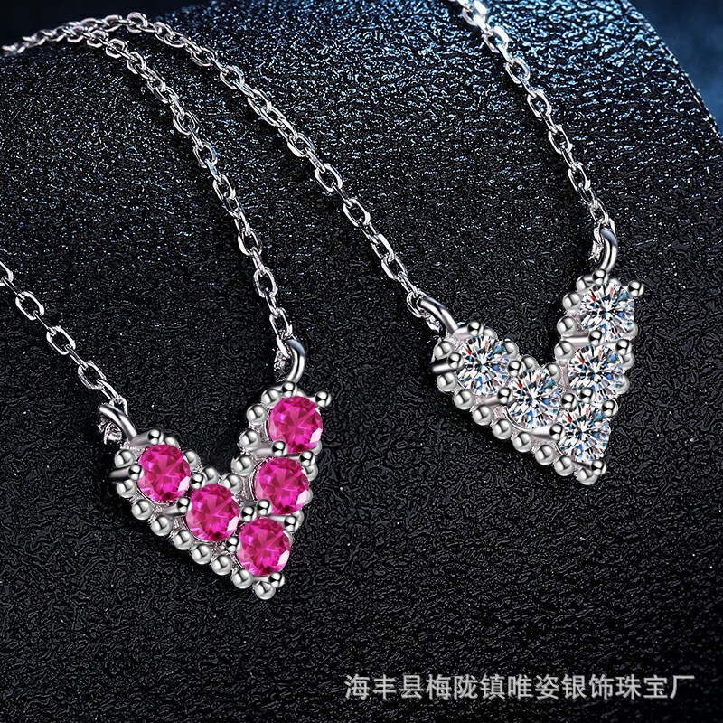 Aida Chosen Shining Heart Moissanite จี้ 925 Sliver สร้อยคอ