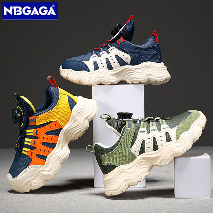 NBGAGA รองเท้าเด็กผู้ชาย 3สี ตาข่ายระบายอากาศ ปุ่มหมุนล็อค พื้นคลื่นกันลื่น