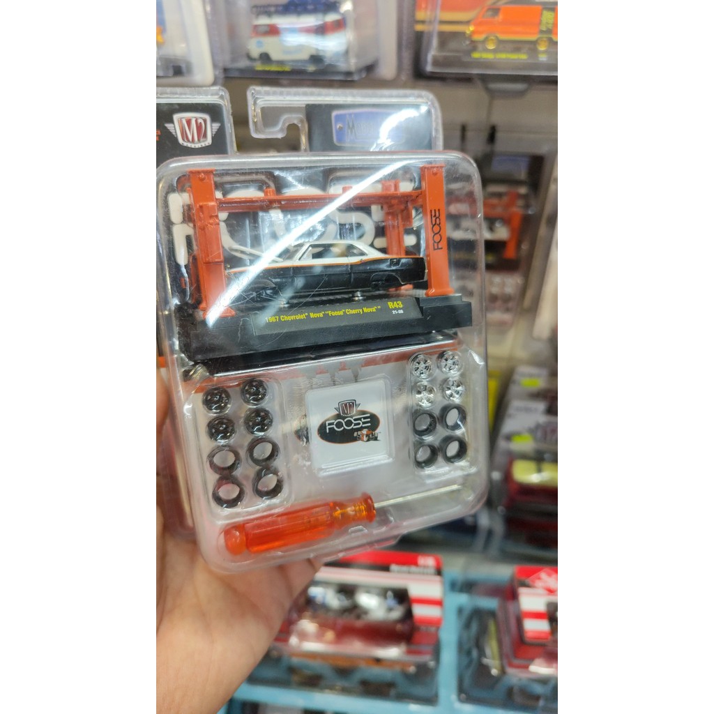 M2 1/64 1967Chevrolet Nova foose cherry nova Chevrolet โมเดลรถประกอบ