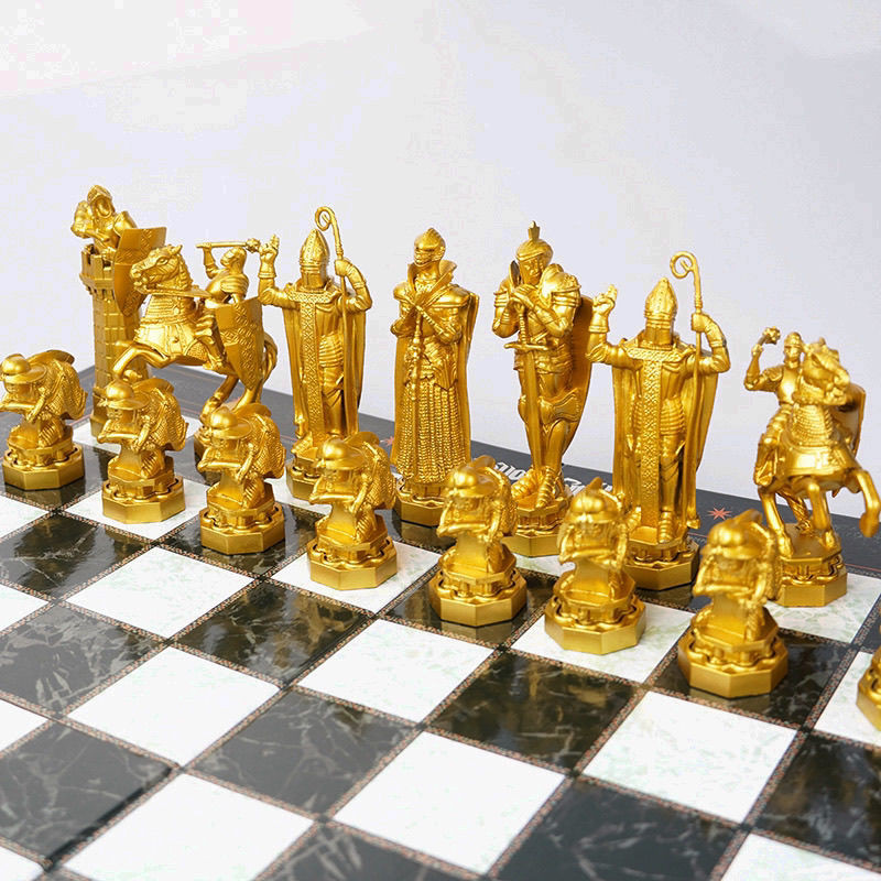 ชุดของเล่นเกมกระดานหมากรุกพกพา Harry Potter Wizard Chess International Chess