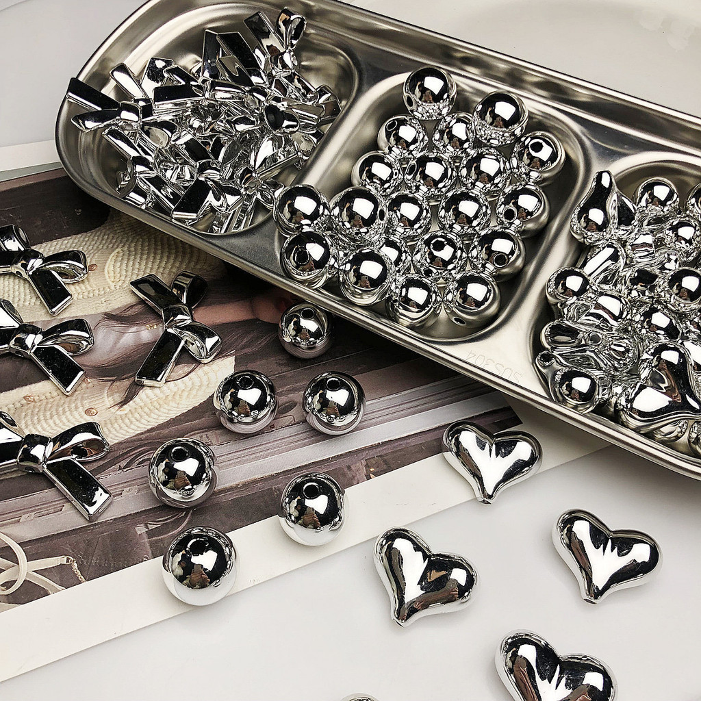 อะคริลิค ccb ลูกปัดหัวใจ Hollow Glossy Bow รอบลูกปัด Handmade DIY ต่างหูต่างหูวัสดุอุปกรณ์เสริม 7D9U