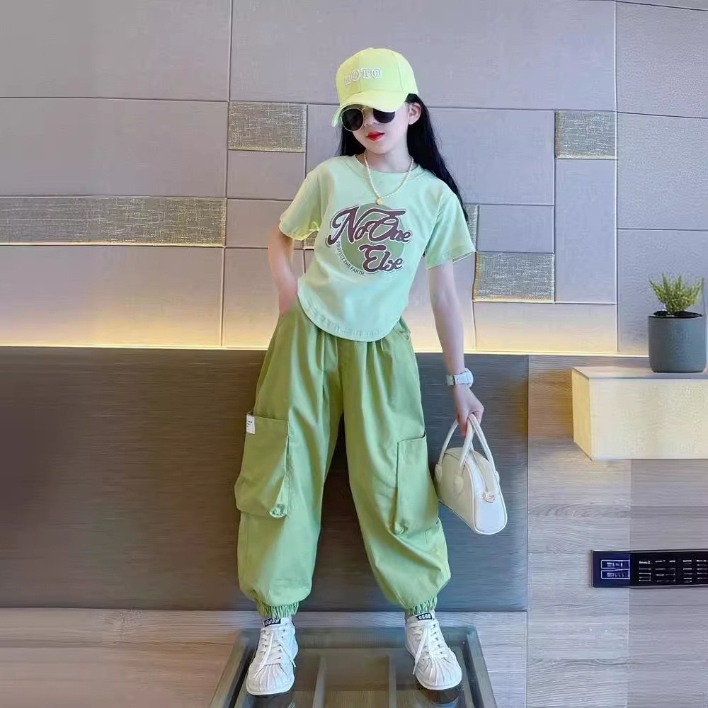 ชุดเชท แฟชั่นเด็ก งานเท่เท่ ขาจั้ม มาใหม่ รุ่น YF200