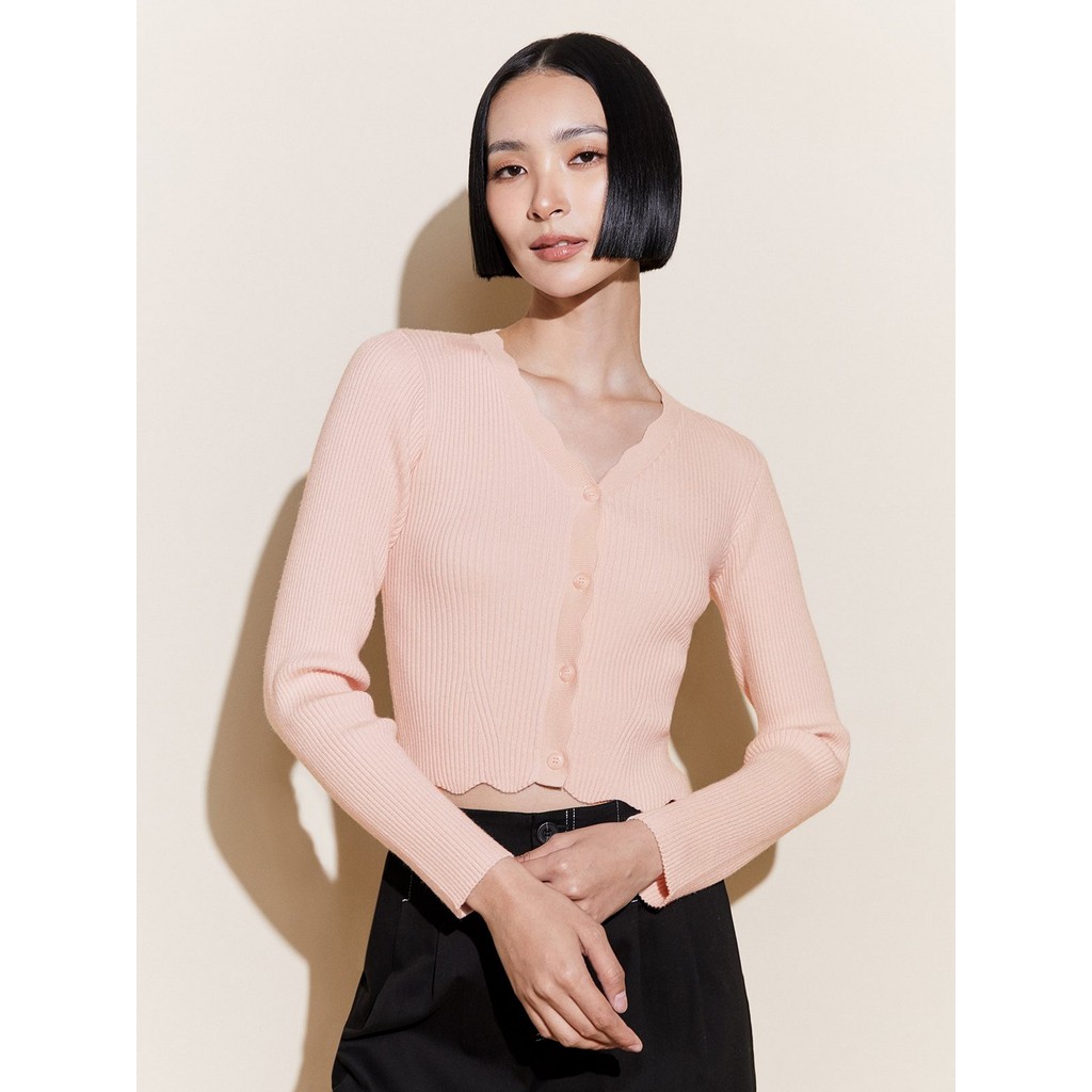 [Pomelo] คาร์ดิแกนไหมพรมผ้าร่องแต่งดีเทลขอบระบาย / Ribbed Knit Cardigan