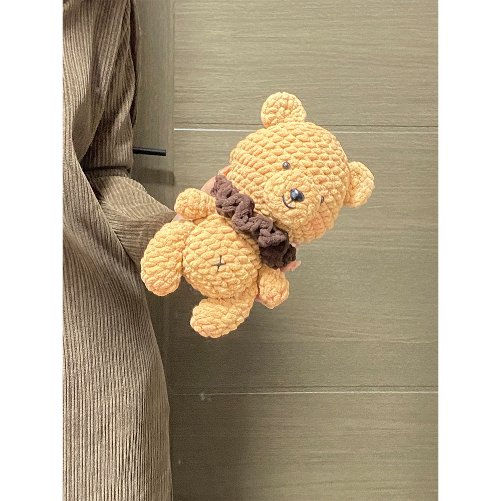 Handmade Knitted Bear Gift for Girlfriend or Couple diy Yarn Hip Lift Handmade Crochet Kit Cute Doll