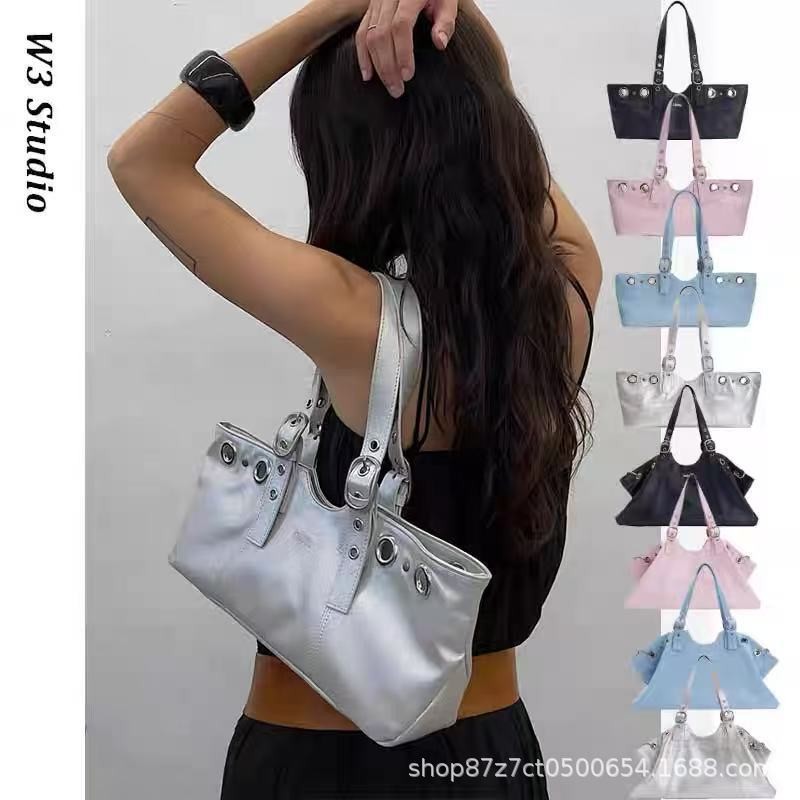 เกาหลี Niche ยี่ห้อ hieta Punk สไตล์ Tote กระเป๋า Rivet กระเป๋ารถจักรยานยนต์ขนาดใหญ่ความจุหัวเข็มขัด