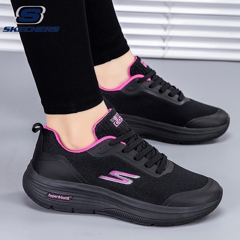 (SIZE Skechers 36-45)_ GO RUN HYPER BURST รองเท้าผ้าใบคุณภาพสูงสําหรับบุรุษและสตรี