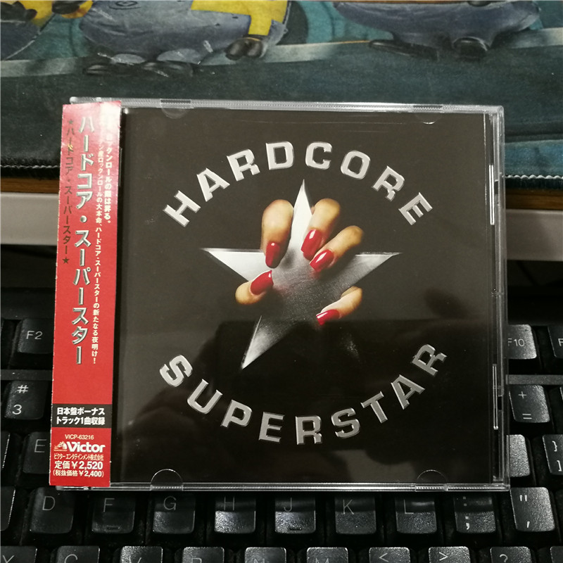WV7009:HARDCORE SUPERSTAR