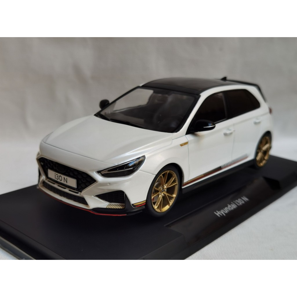 MCG 1/18 HYUNDAI i30 N SUV HYUNDAI Car Model Alloy Do Not Open Door Out of Print Car Model-