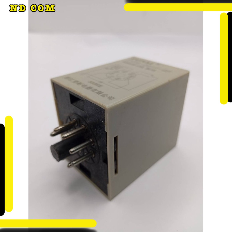 สุดคุ้ม! C61F-GP  สินค้าตัวโชว์ไม่มีกล่อง  FLOATLESS LEVEL SWITCH SOURCE: 220VAC TYPE:C61F-GP