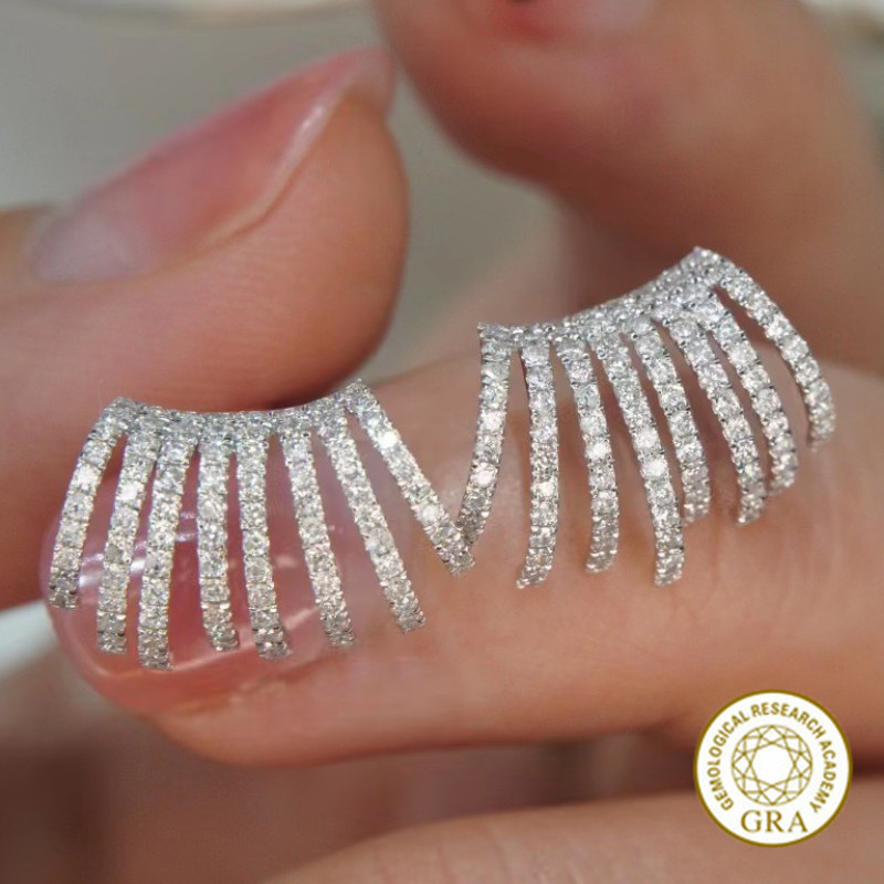 [ใบรับรอง Gra ฟรี] ต่างหูก้ามปูส่วนบุคคลอารมณ์ Moissanite ฝังเต็ม