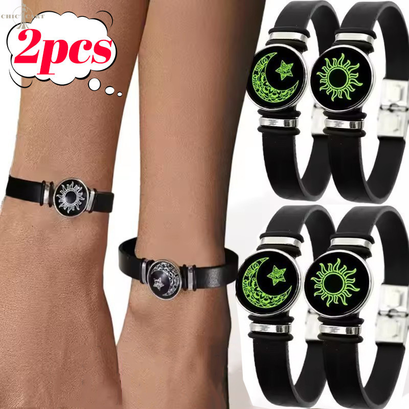 สร้อยข้อมือ Night Glow Sun Moon สายรัดข้อมือหนัง เป็นมิตรกับผิว ตกแต่งกระจกส่องแสง เครื่องประดับคู่ ใช้ได้ทุกเพศ เหมาะสำหรับออกเดท ปาร์ตี้ และงานแต่งงาน