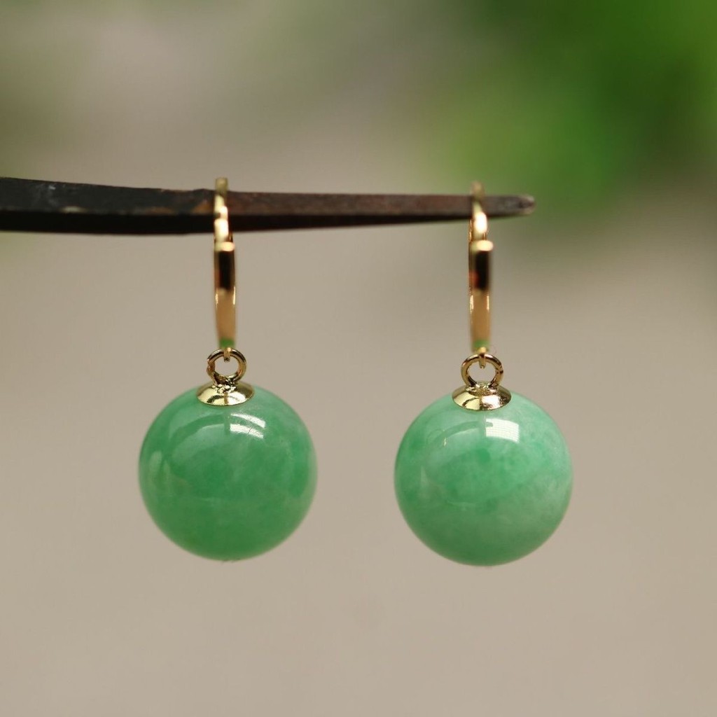 คู่ของ 18K Gold Inlaid Ice Seed Yang สีเขียวธรรมชาติ A สินค้าหยกธรรมดาต่างหูลูกปัดกลมหู 8.6