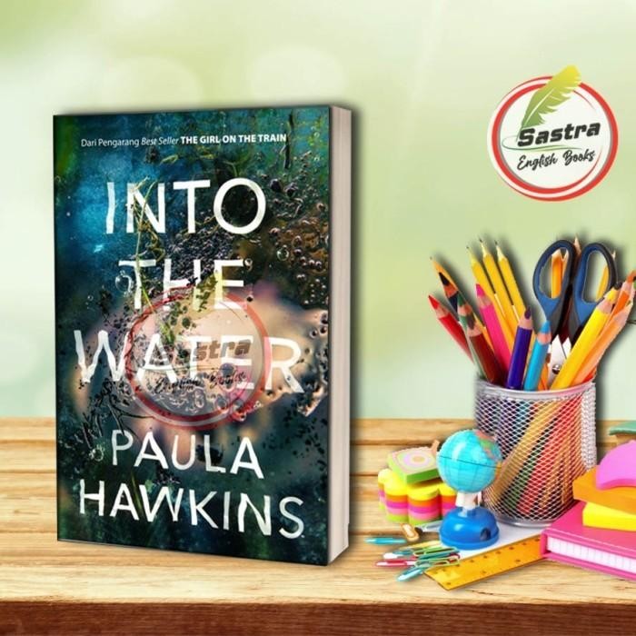 เข้าน้ํา โดย Hawkins Paulas