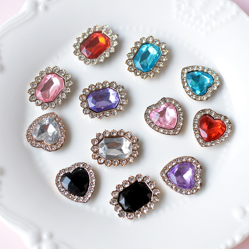 1PCS อะคริลิค Love Diamond เครื่องประดับอุปกรณ์เสริม Jbitz สําหรับ clog ผู้หญิงชุด