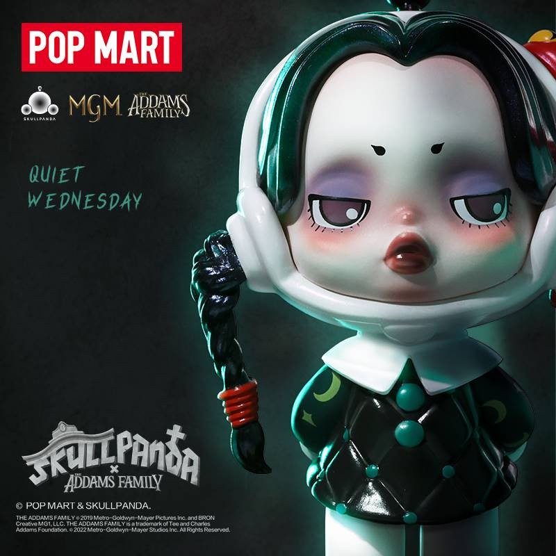 SKULLPANDA Addams Family POPMART Pop Mart กล่องตาบอด