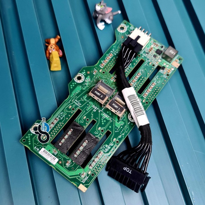 เซิร์ฟเวอร์ Backplane HDD HP DL380 DL385 Gen8