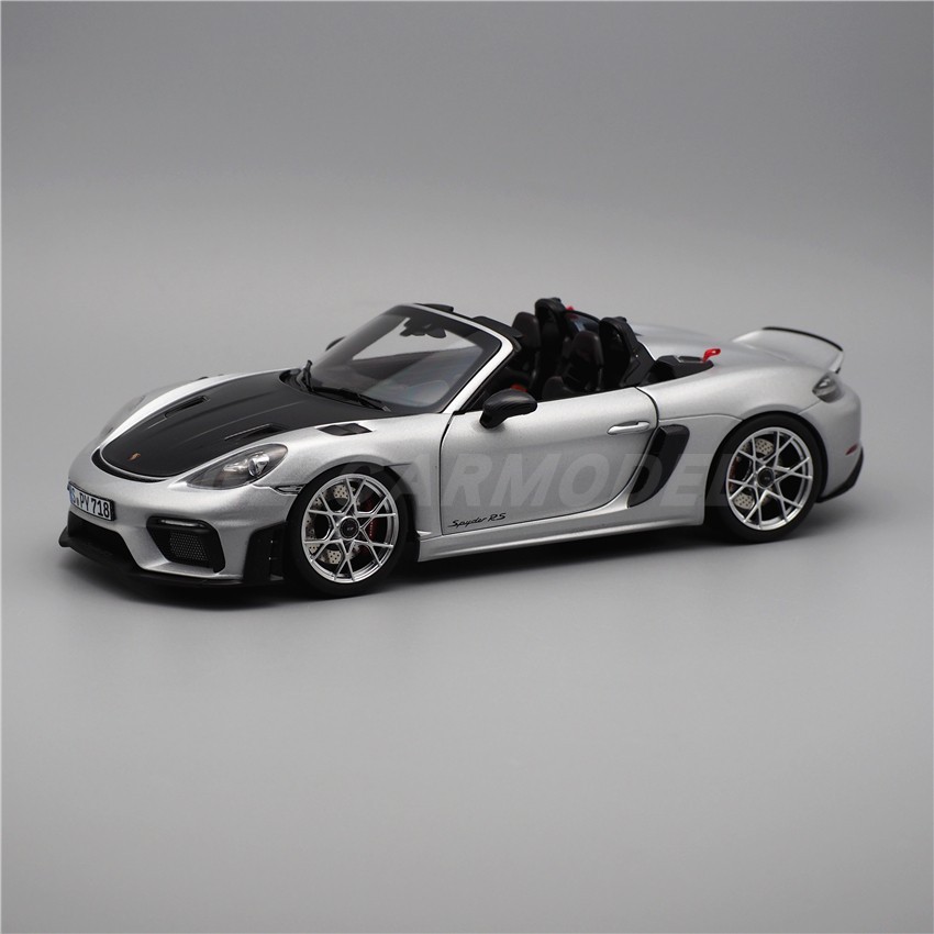 พร้อมส่ง 1/18 NOREV Norwell Porsche 718 Spyder RS Silver