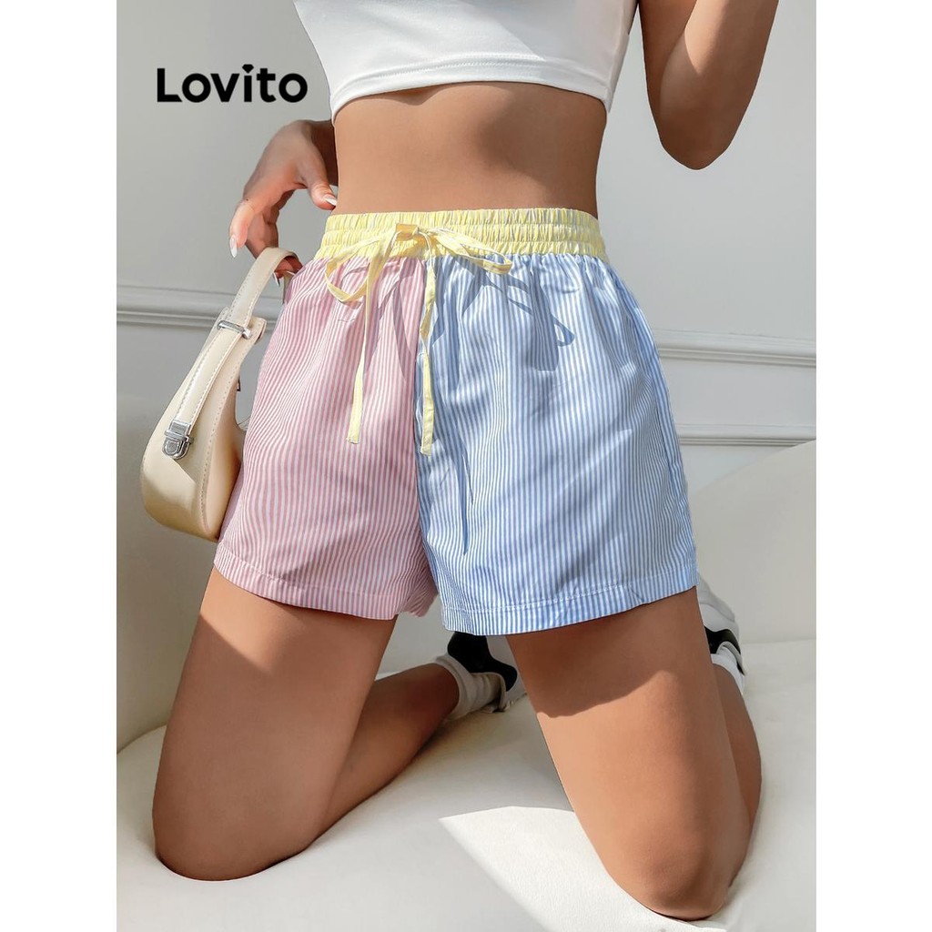 Lovito กางเกงขาสั้นลูกไม้ลายทางลำลองสำหรับผู้หญิง LNL74447