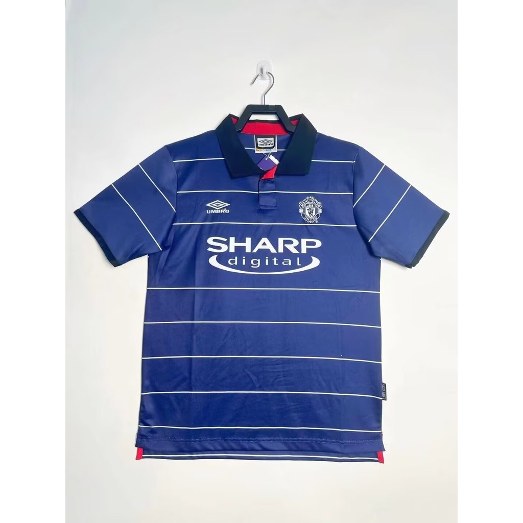 9900 เสื้อยืดแขนสั้นกีฬาฟุตบอลย้อนยุคแมนยูเยือน