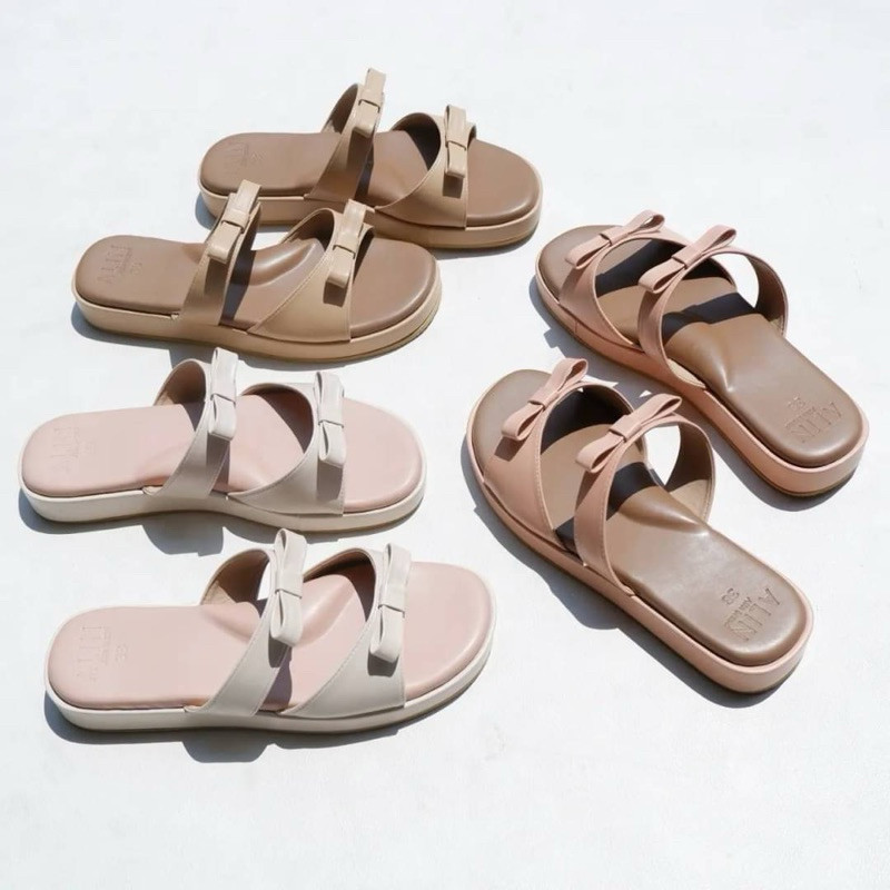 25twentyfives - Loksy ( ลอคซี่ ) รองเท้าสายคาดโบว์น่ารักๆ พื้นปูฟองน้ำนุ่มมาก สูง 2.5 cm.