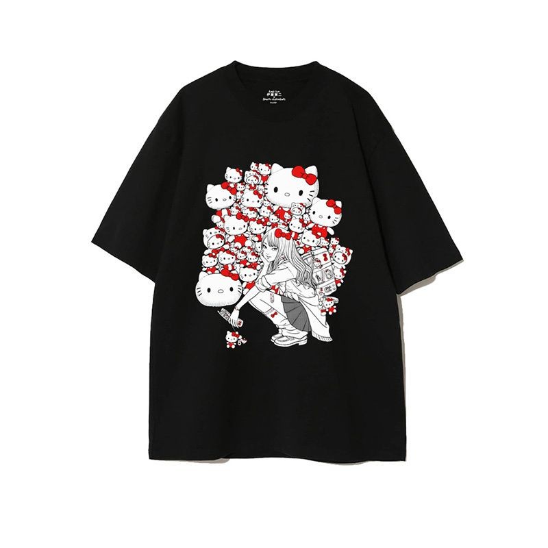 เสื้อยืดแขนสั้นพิมพ์ลาย Junji Ito กับ Sanrio Hello Kitty และ Tomie สไตล์ใหม่ปี 2025