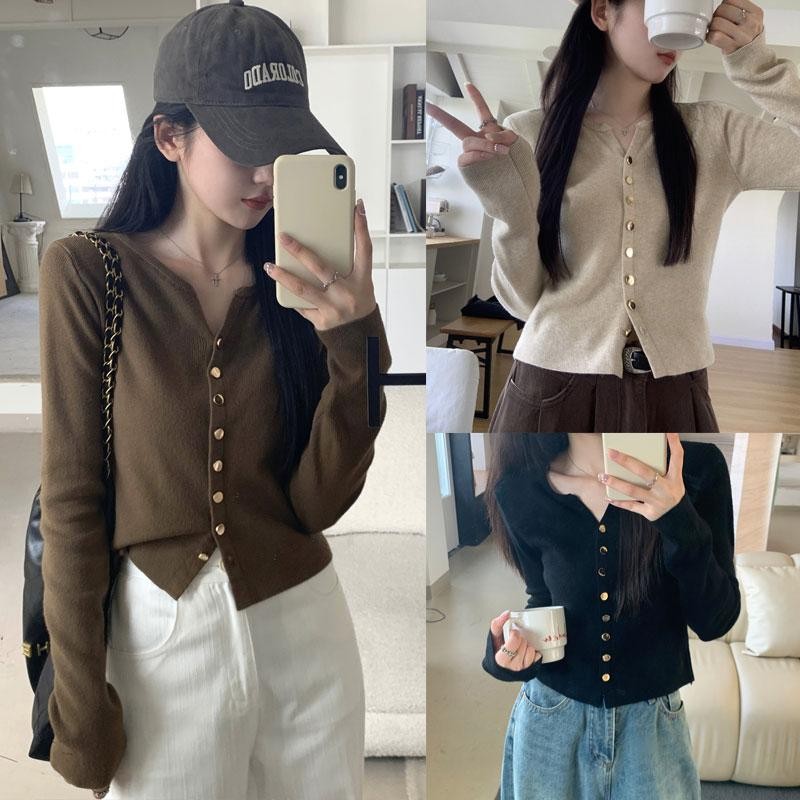 Dahong 88007 ใหม่ เสื้อไหมพรมคาร์ดิแกนถักแขนยาว  คอวี กระดุมหน้า แฟชั่นฤดู  ผ้านิ่ม สีมินิมอล  สไตล์เกาหลี