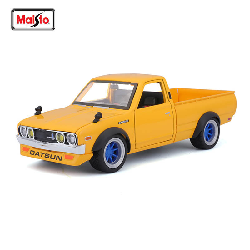 Maisto 1:24 1973 Datsun 620 Pick-up Car Classic Edition จําลองรถรุ่นคอลเลกชันของขวัญของเล่นเด็กผู้ชา