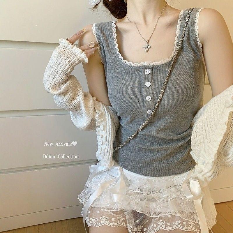 นางสาวเสื้อกั๊กแขนกุด โชว์หุ่น ผ้าลูกไม้ขนเป็ด สไตล์เกาหลีสุดชิค