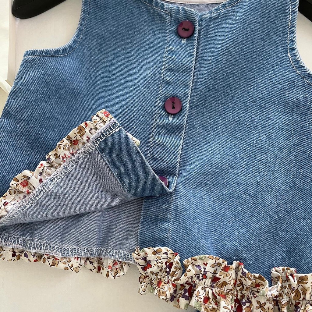 SALE หมดแล้วหมดเลย พร้อมส่งจากไทย ชุดเซ็ตยีนส์เด็กผู้หญิง สีน้ำเงิน ปลายเสื้อแต่งลายดอกไม้ เนื้อผ้าไม่หนา เบาบางค่ะ 53LV - รูปที่ 3