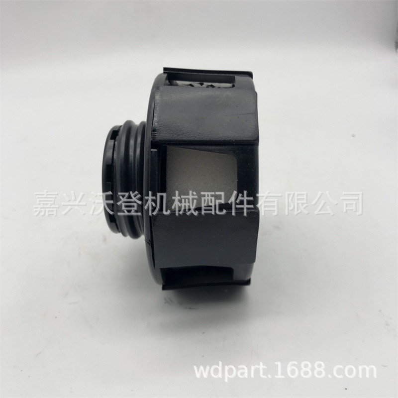 6727475ฝาถังน้ํามันเหมาะสําหรับ Bobcat Bobcat Loader ผู้ผลิตคุณภาพสูงวิศวกรรม Veh