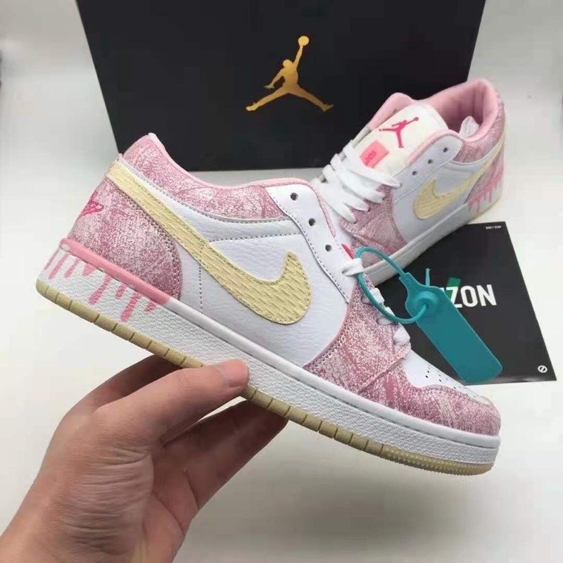 Nike AIR JORDAN 1 LOW ICE PINK