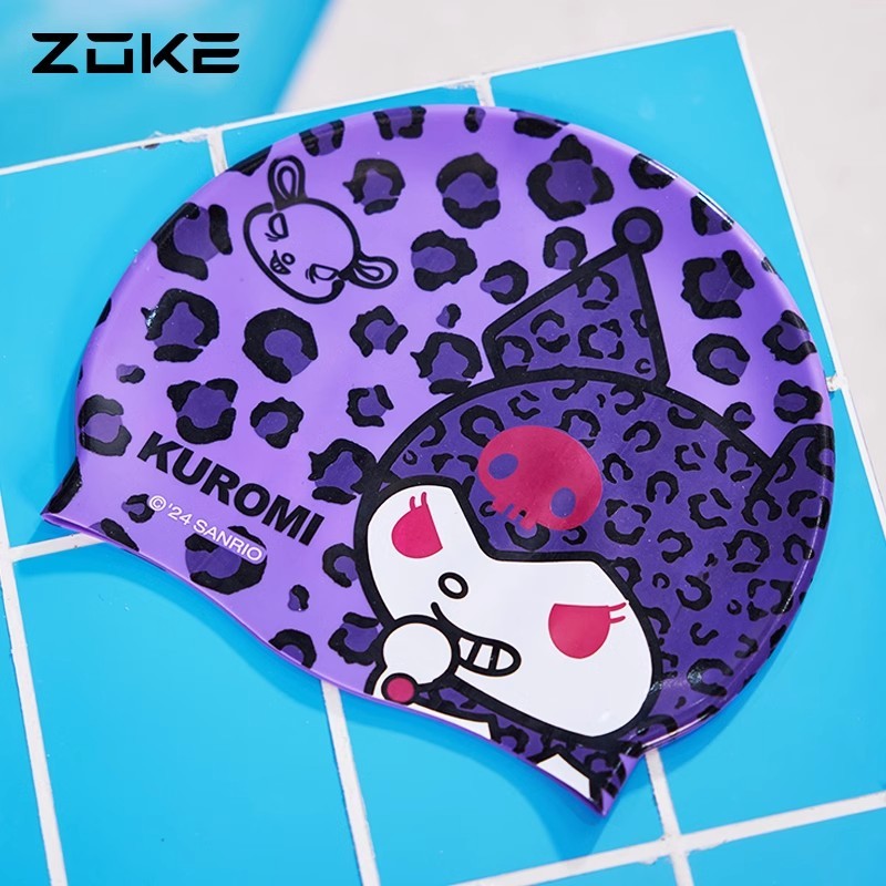 Zoke หมวกว่ายน้ําซิลิโคนกันน้ําและป้องกันหู Cool Loomi Anti Slip สาวว่ายน้ําการฝึกอบรมว่ายน้ําสวมใส่สาว