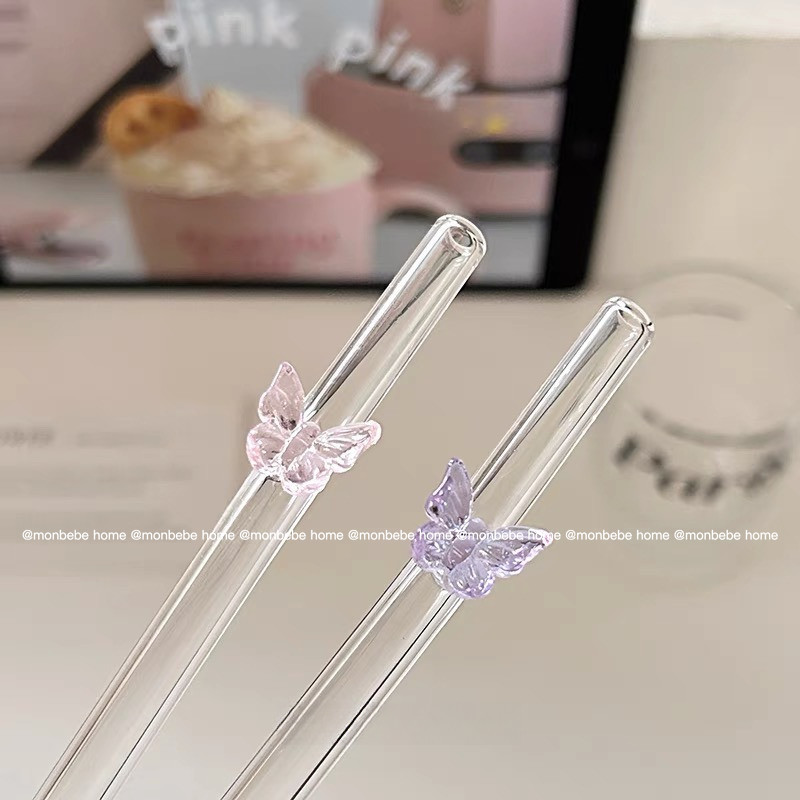 หลอด insหลอดดูดมีผีเสื้อ🦋 วัสดุแก้ว ผีเสื้อก็กเป็นวัสดุแก้ว สวยมาก พร้อมส่ง