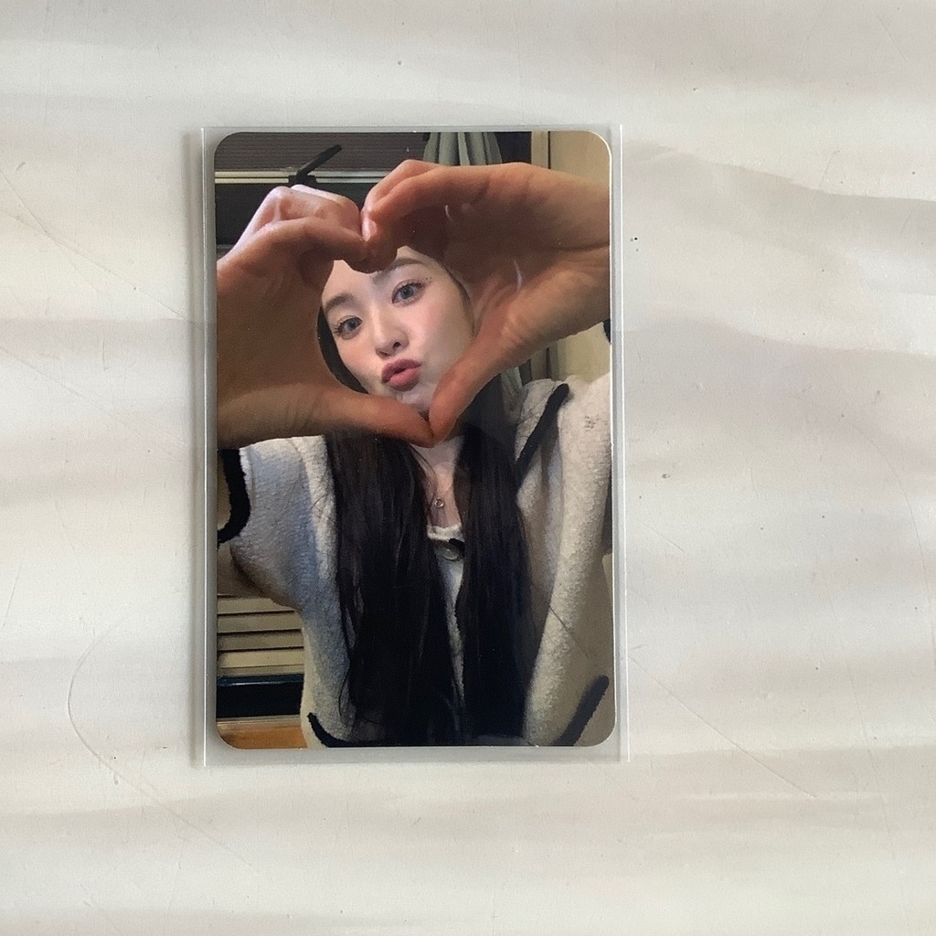 ปกติ Bae Joo Hyuna fmr Palm Sister Photocard Bae Joo Hyuna Photocard Sister Bae Joo Hyuna Photocard 