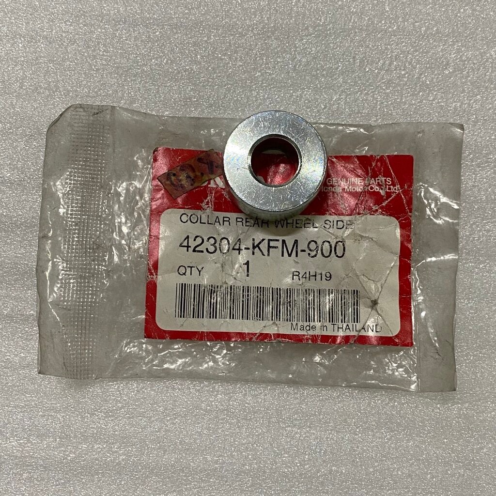 42304-KFM-900 ปลอกรองข้างล้อหลัง DREAM110i CZi 2009 ,WAVE125i WAVE110i ,WAVE 100S (2005) HONDA