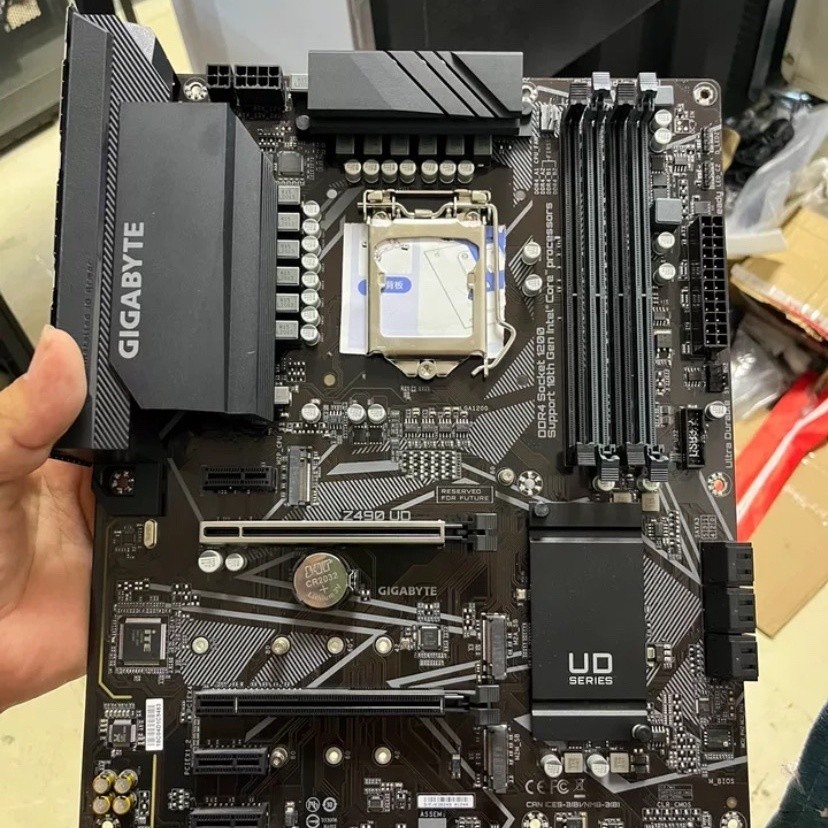 สไตล์ใหม่ 1200-เข็ม Gigabyte/Gigabyte Z490 UD เมนบอร์ดสําหรับเล่นเกม H410 510 รองรับ 10 11 รุ่น